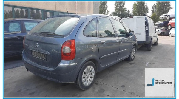 CITROEN XSARA PICASSO  del 2005 parti usate e ricambi - Tipo Motore 6FZ