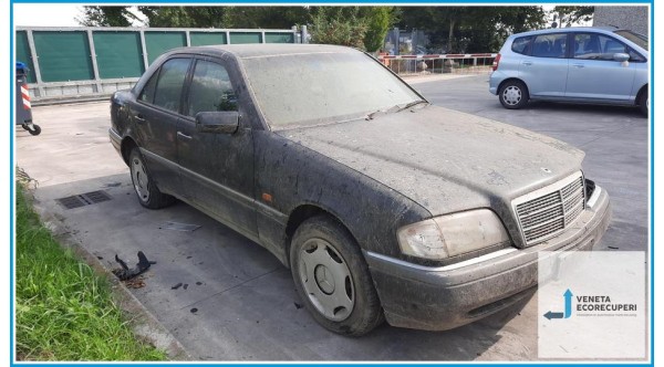 MERCEDES-BENZ Classe C W/S202 del 1994 parti usate e ricambi - Tipo Motore 111920