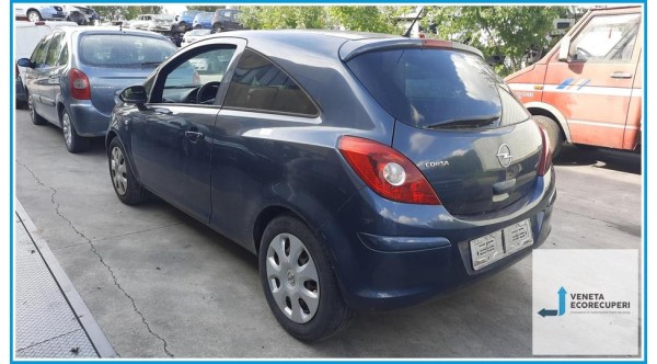 OPEL CORSA S07 del 2010 parti usate e ricambi - Tipo Motore Z12XEP