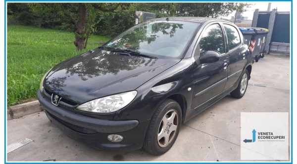 PEUGEOT 206  del 2005 parti usate e ricambi - Tipo Motore 8HZ
