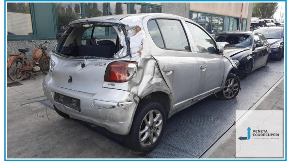 TOYOTA YARIS FRP del 2005 parti usate e ricambi - Tipo Motore 1NDTV