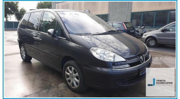 PEUGEOT 807  del 2004 parti usate e ricambi - Tipo Motore 4HW