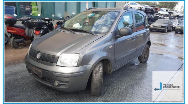 FIAT PANDA 0X del 2012 parti usate e ricambi - Tipo Motore 350A1000