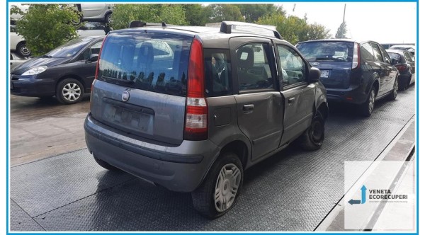 FIAT PANDA 0X del 2012 parti usate e ricambi - Tipo Motore 350A1000
