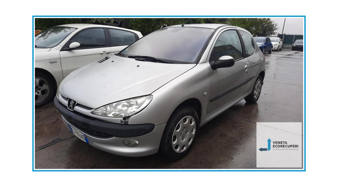 PEUGEOT 206  del 2004 parti usate e ricambi - Tipo Motore KFU