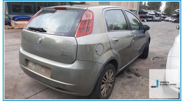 FIAT GRANDE PUNTO 4C del 2009 parti usate e ricambi - Tipo Motore 199A3000
