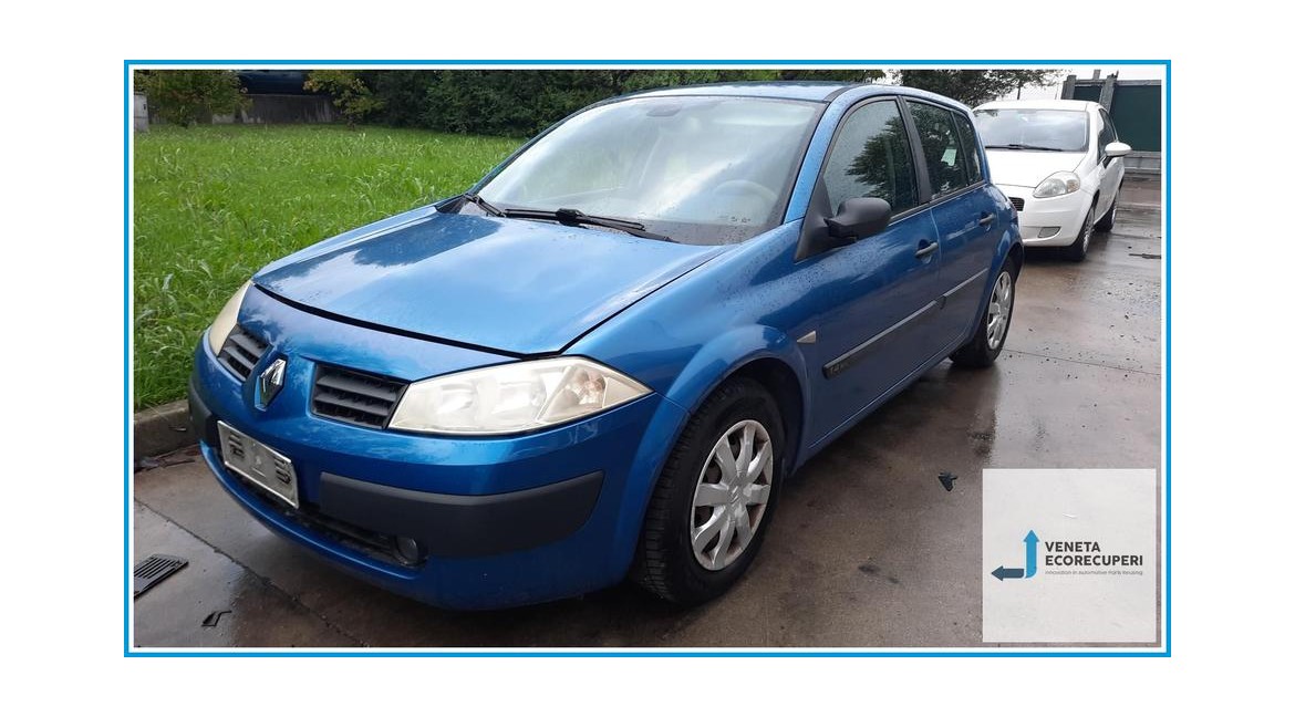 RENAULT MEGANE 2a Serie  del 2003 parti usate e ricambi - Tipo Motore K4JD7