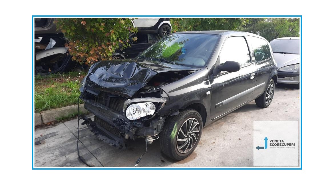 RENAULT CLIO 2a Serie  del 2005 parti usate e ricambi - Tipo Motore D7FG7