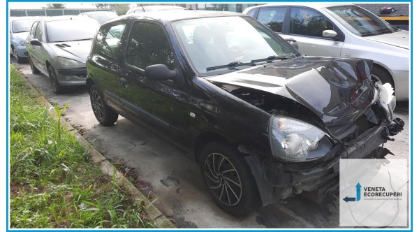 RENAULT CLIO 2a Serie  del 2005 parti usate e ricambi - Tipo Motore D7FG7