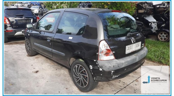 RENAULT CLIO 2a Serie  del 2005 parti usate e ricambi - Tipo Motore D7FG7