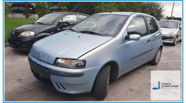 FIAT PUNTO 1N/1P del 2002 parti usate e ricambi - Tipo Motore 188A4000