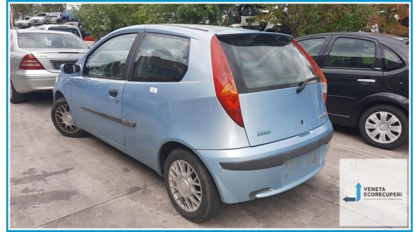 FIAT PUNTO 1N/1P del 2002 parti usate e ricambi - Tipo Motore 188A4000