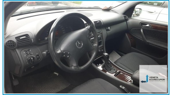 MERCEDES-BENZ Classe C W/S203 del 2002 parti usate e ricambi - Tipo Motore 611962