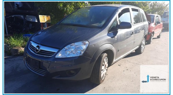 OPEL ZAFIRA A05 del 2010 parti usate e ricambi - Tipo Motore Z16YNG