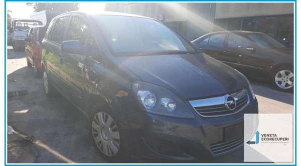 OPEL ZAFIRA A05 del 2010 parti usate e ricambi - Tipo Motore Z16YNG
