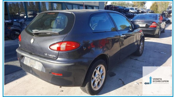 ALFA ROMEO 147 W8 del 2003 parti usate e ricambi - Tipo Motore AR37203