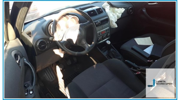 ALFA ROMEO 147 W8 del 2003 parti usate e ricambi - Tipo Motore AR37203