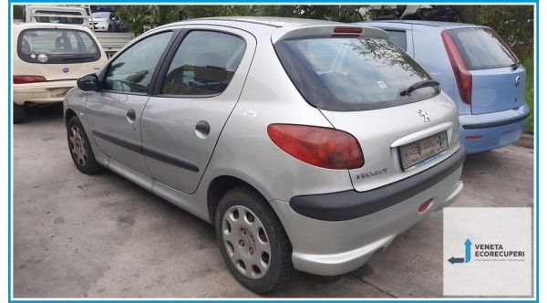 PEUGEOT 206  del 2006 parti usate e ricambi - Tipo Motore 8HZ