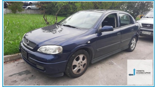 OPEL ASTRA T98 del 2001 parti usate e ricambi - Tipo Motore Z16XE