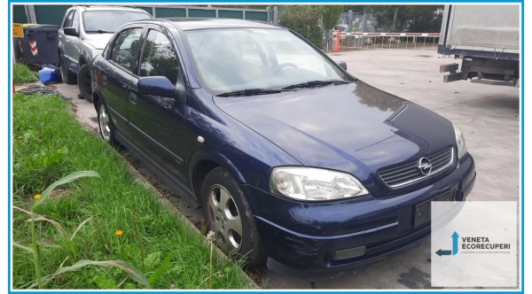 OPEL ASTRA T98 del 2001 parti usate e ricambi - Tipo Motore Z16XE