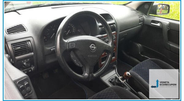 OPEL ASTRA T98 del 2001 parti usate e ricambi - Tipo Motore Z16XE