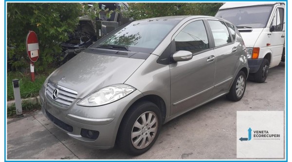 MERCEDES-BENZ Classe A W/C169 del 2007 parti usate e ricambi - Tipo Motore 266920