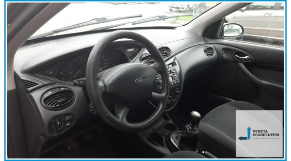 FORD FOCUS CAK del 2002 parti usate e ricambi - Tipo Motore F9DA