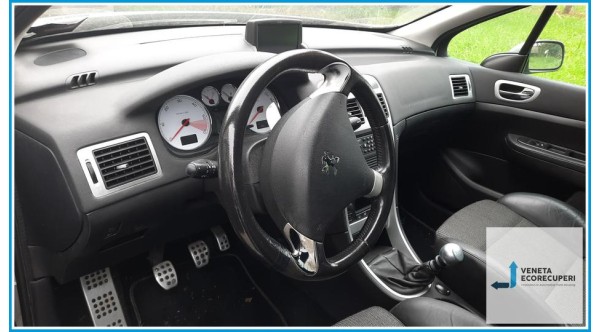 PEUGEOT 307  del 2005 parti usate e ricambi - Tipo Motore RHR