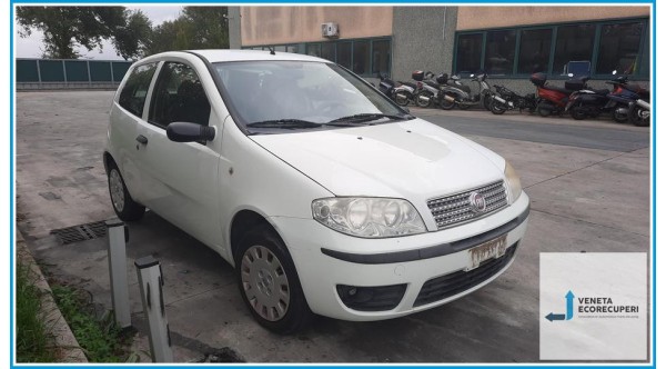 FIAT PUNTO CLASSIC 2U del 2009 parti usate e ricambi - Tipo Motore 188A4000