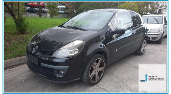 RENAULT CLIO 3a Serie  del 2006 parti usate e ricambi - Tipo Motore K9KT7