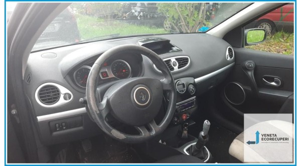 RENAULT CLIO 3a Serie  del 2006 parti usate e ricambi - Tipo Motore K9KT7