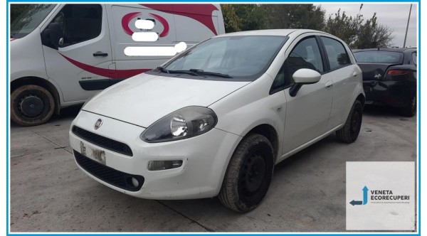 FIAT PUNTO 6U del 2013 parti usate e ricambi - Tipo Motore 350A1000