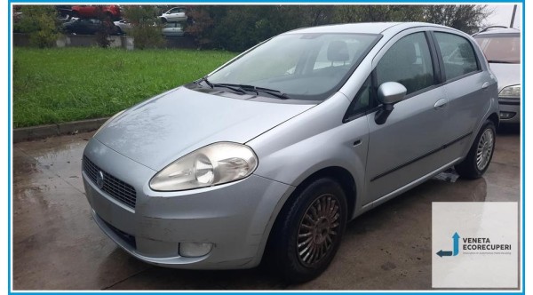 FIAT GRANDE PUNTO 2Y del 2007 parti usate e ricambi - Tipo Motore 199A4000