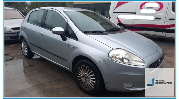 FIAT GRANDE PUNTO 2Y del 2007 parti usate e ricambi - Tipo Motore 199A4000