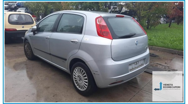FIAT GRANDE PUNTO 2Y del 2007 parti usate e ricambi - Tipo Motore 199A4000
