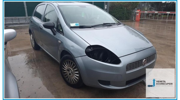 FIAT GRANDE PUNTO 4C del 2008 parti usate e ricambi - Tipo Motore 199A4000