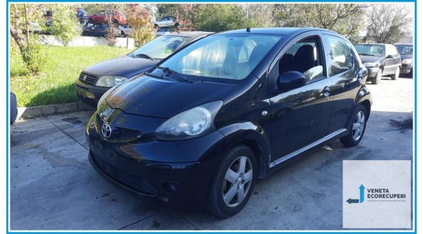 TOYOTA AYGO 1a Serie  del 2007 parti usate e ricambi - Tipo Motore 1KRFE