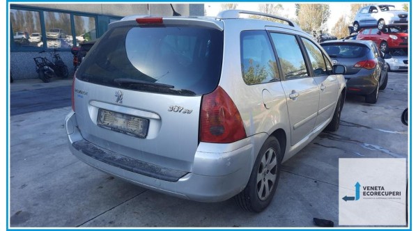 PEUGEOT 307  del 2003 parti usate e ricambi - Tipo Motore NFU