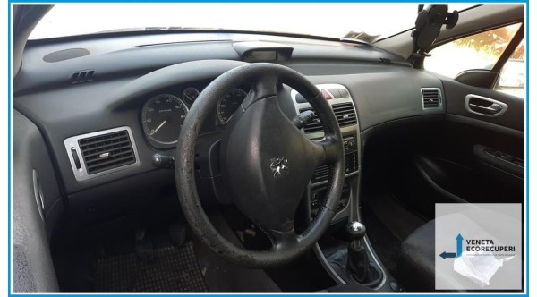 PEUGEOT 307  del 2003 parti usate e ricambi - Tipo Motore NFU