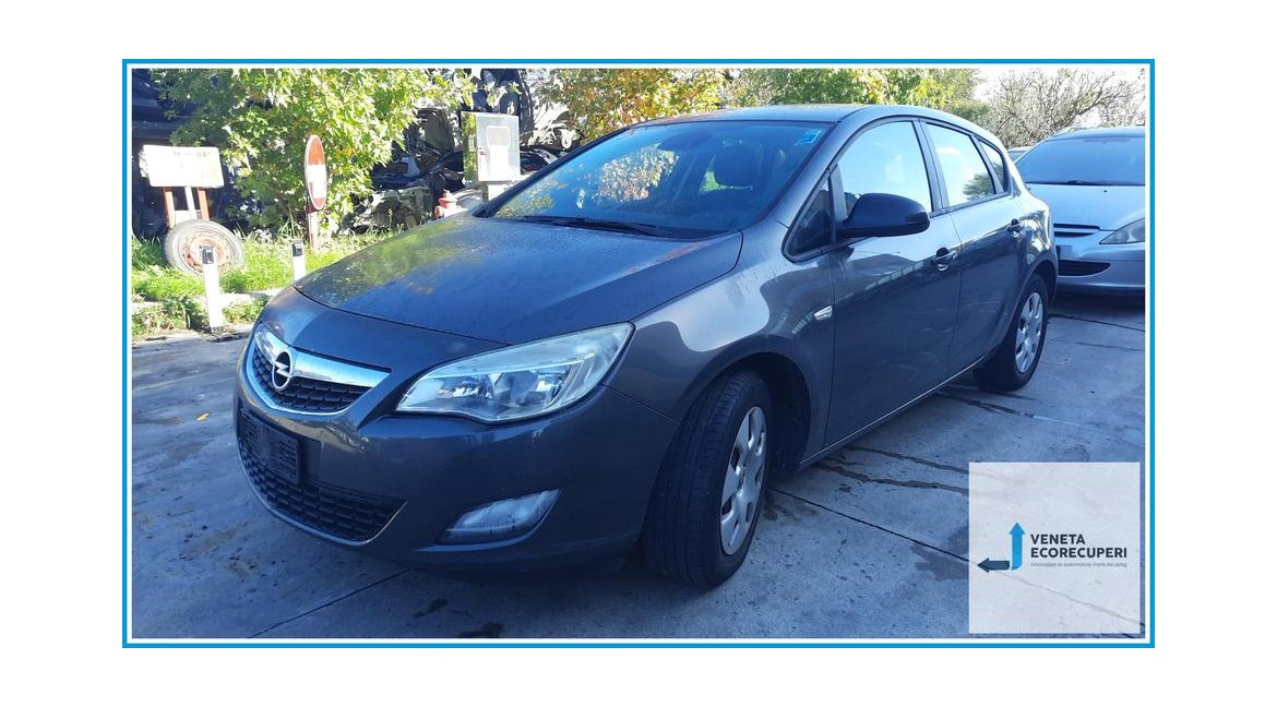 OPEL ASTRA P10 del 2011 parti usate e ricambi - Tipo Motore A17DTR