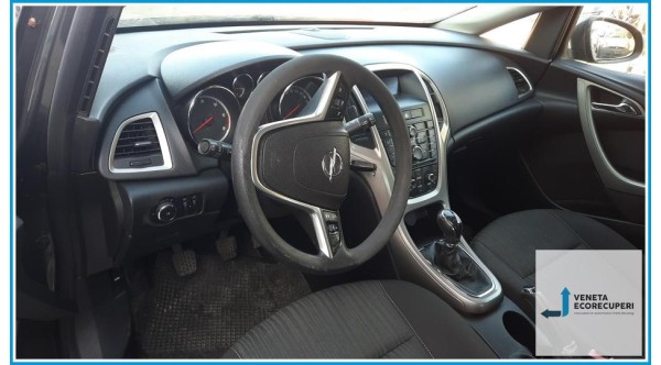 OPEL ASTRA P10 del 2011 parti usate e ricambi - Tipo Motore A17DTR