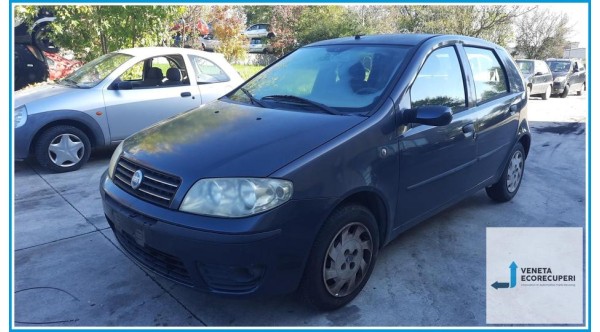 FIAT PUNTO 2U del 2004 parti usate e ricambi - Tipo Motore 188A9000