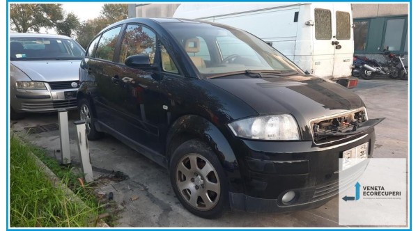 AUDI A2 8Z del 2003 parti usate e ricambi - Tipo Motore AMF