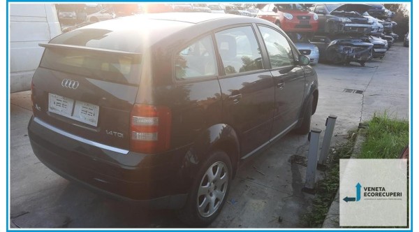 AUDI A2 8Z del 2003 parti usate e ricambi - Tipo Motore AMF