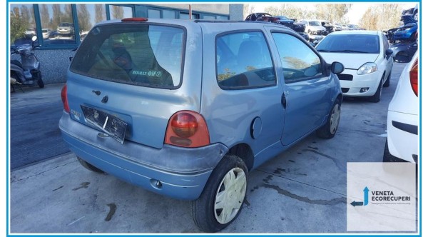 RENAULT TWINGO 1a Serie  del 2003 parti usate e ricambi - Tipo Motore D7FF7