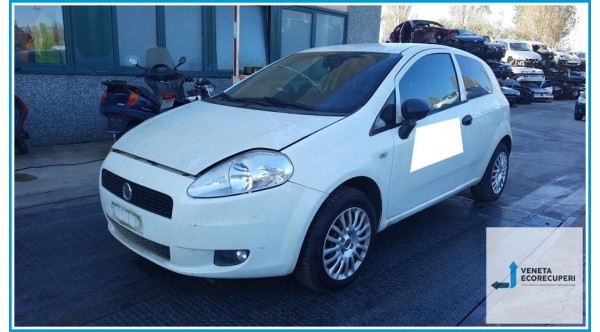 FIAT PUNTO VAN 51 del 2011 parti usate e ricambi - Tipo Motore 350A1000