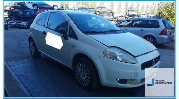 FIAT PUNTO VAN 51 del 2011 parti usate e ricambi - Tipo Motore 350A1000