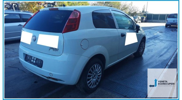 FIAT PUNTO VAN 51 del 2011 parti usate e ricambi - Tipo Motore 350A1000