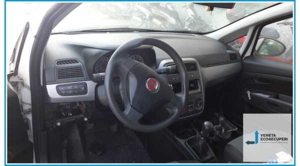 FIAT PUNTO VAN 51 del 2011 parti usate e ricambi - Tipo Motore 350A1000