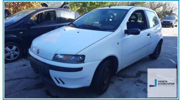FIAT PUNTO 1N/1P del 2002 parti usate e ricambi - Tipo Motore 188A4000